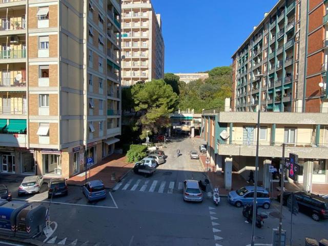 Appartamento in affitto di 114 m² in Via Molassana, 83