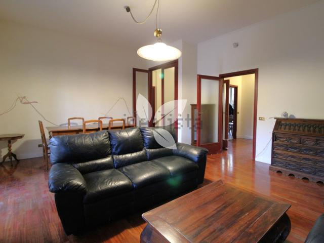 Appartamento in affitto di 114 m² in Via Niccolò Paganini