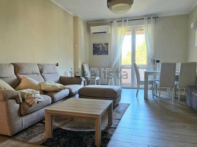 Appartamento in affitto di 114 m² in Via Venezia Giulia