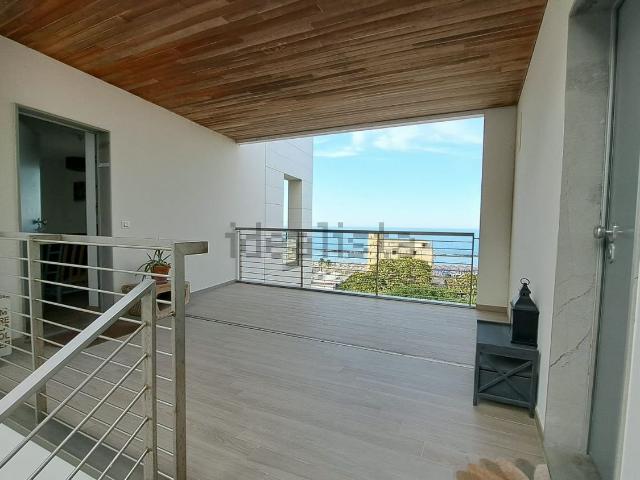 Appartamento in affitto di 114 m² in Viale Europa, 32