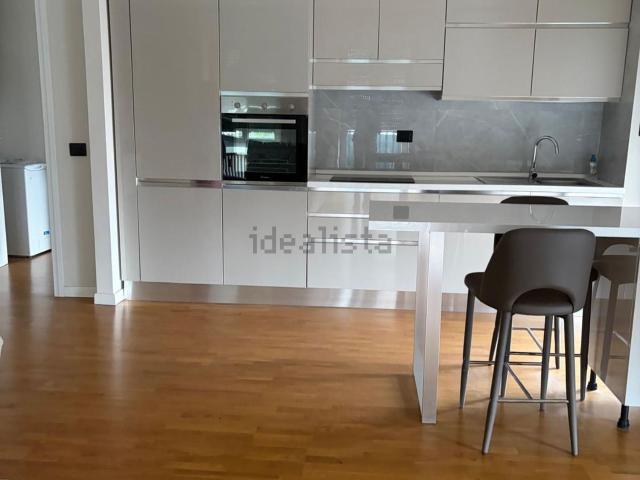 Appartamento in affitto di 115 m² in Via Alessandro Manzoni, 16