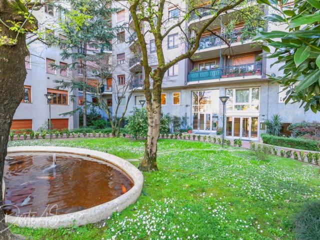 Appartamento in affitto di 115 m² in Via Augusto Anfossi, 36