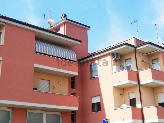 Appartamento in affitto di 115 m² in Via Bologna