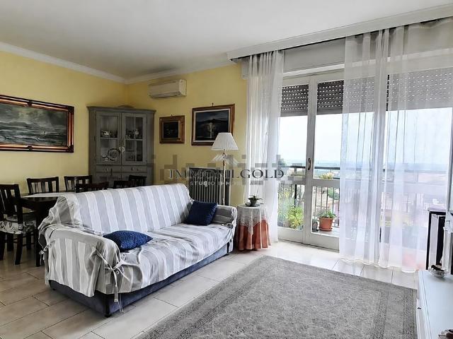 Appartamento in affitto di 115 m² in Via Goffredo Mameli