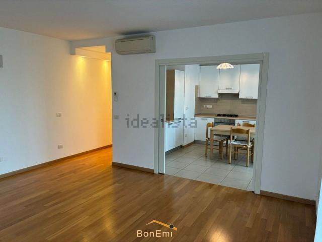Appartamento in affitto di 115 m² in Via Eleonora Duse