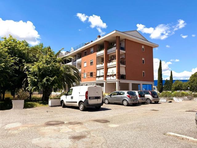 Appartamento in affitto di 115 m² in Via Ettore Manni