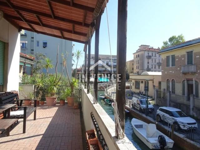 Appartamento in affitto di 115 m² in Via Lepanto