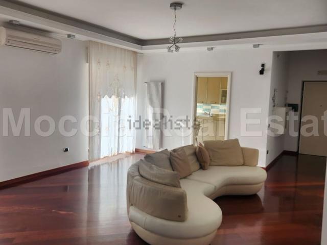 Appartamento in affitto di 115 m² in Via Ludovico Ricciardelli