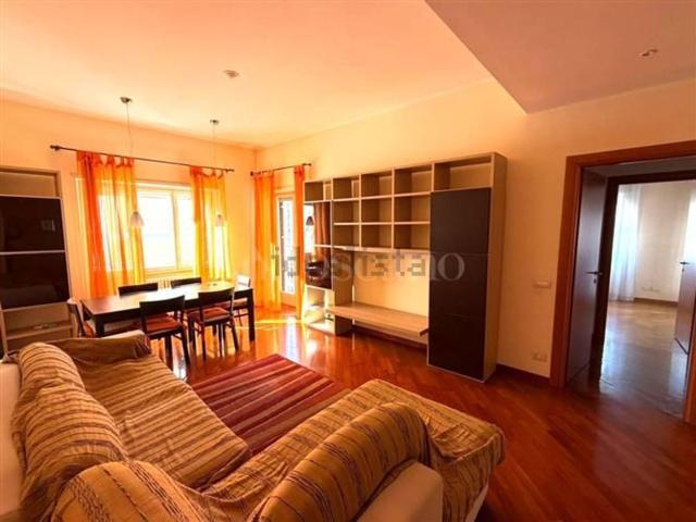 Appartamento in affitto di 115 m² in Via Luigi Arati