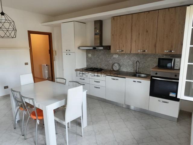 Appartamento in affitto di 115 m² in Via Sacrofano Cassia, 4050