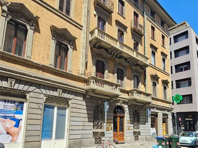 Appartamento in affitto di 86 m² in Via San Francesco D&apos Assisi, 24