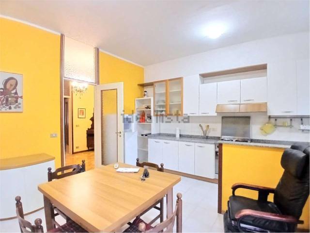 Appartamento in affitto di 115 m² in Via Paolo Sacco, 38