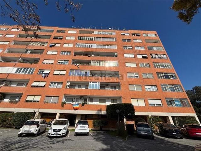 Appartamento in affitto di 115 m² in Via Raffaele Aversa