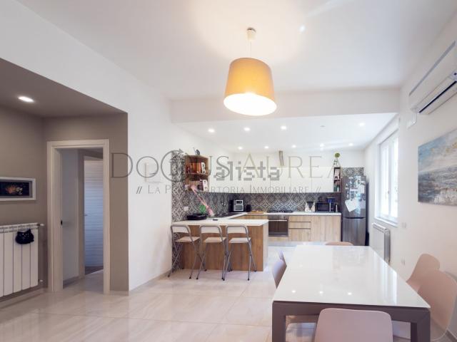 Appartamento in affitto di 115 m² in Via Valerio Laspro, 5