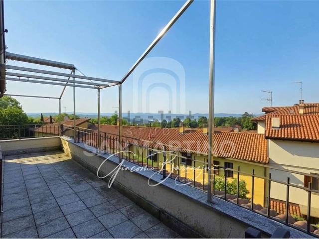 Appartamento in affitto di 115 m² in Via Vigne