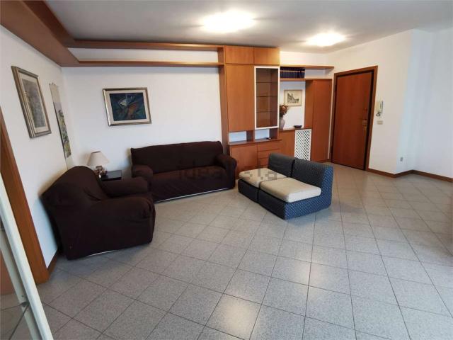 Appartamento in affitto di 115 m² in Vicolo di Villa Berta, 32