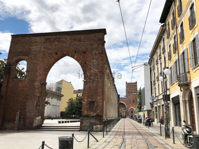 Appartamento in affitto di 115 m² in Corso di porta ticinese, 24