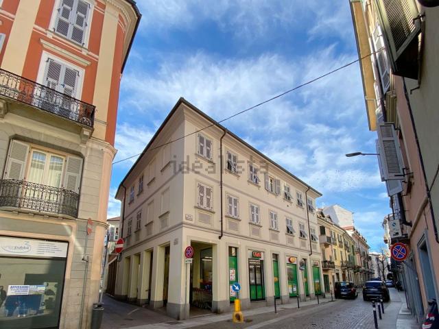 Appartamento in affitto di 116 m² in Via Caraglio, 26