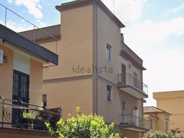 Appartamento in affitto di 116 m² in Via Davide Albertario