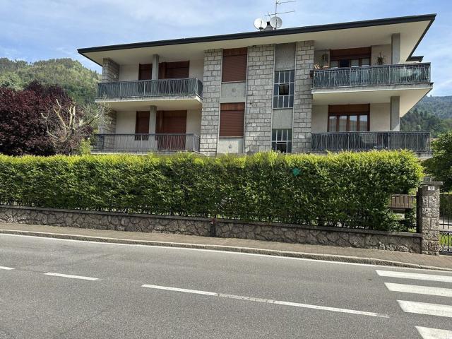 Appartamento in affitto di 116 m² in Via San Defendente