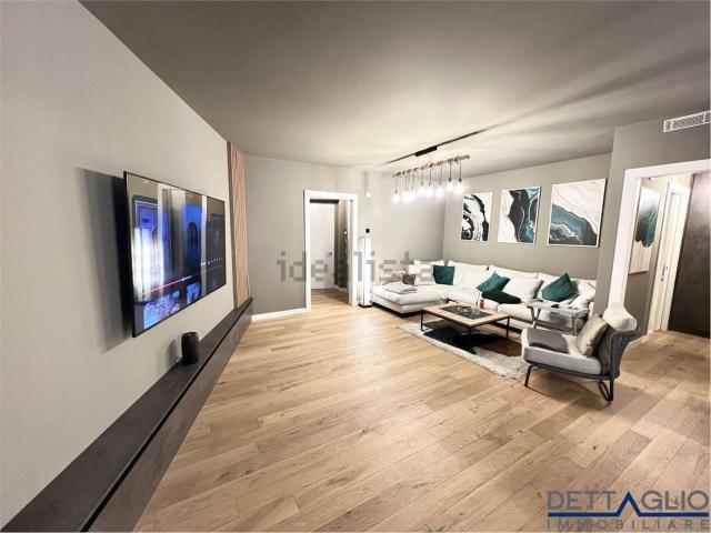 Appartamento in affitto di 116 m² in Via San Pio X