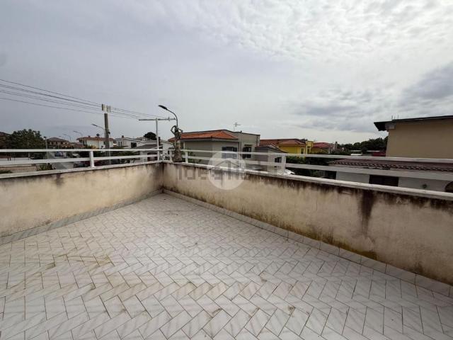 Appartamento in affitto di 116 m² in Via Torre Scafati, 81
