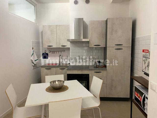Appartamento in affitto di 117 m² in Via Don Enrico Girardi
