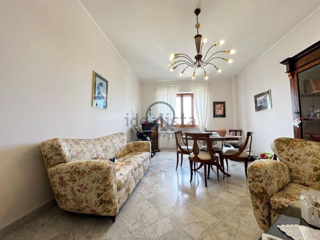 Appartamento in affitto di 117 m² in Piazza dell&apos Unità D&apos Italia, 3