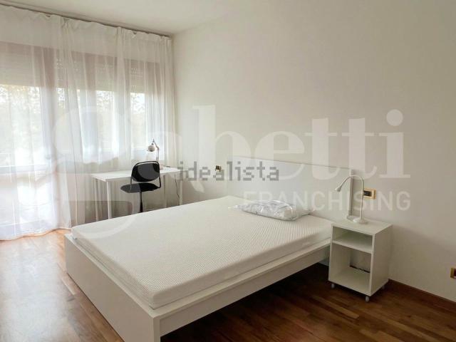 Appartamento in affitto di 118 m² in Via Cardinale Callegari, 41