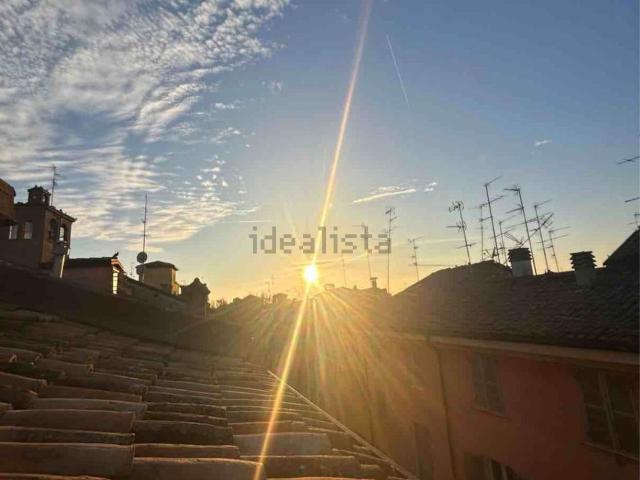Appartamento in affitto di 118 m² in Via dei Gallucci