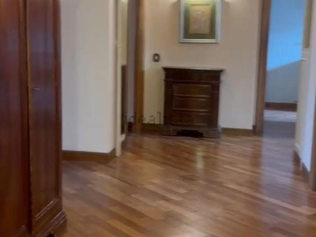 Appartamento in affitto di 118 m² in Via di Sant&apos Erasmo