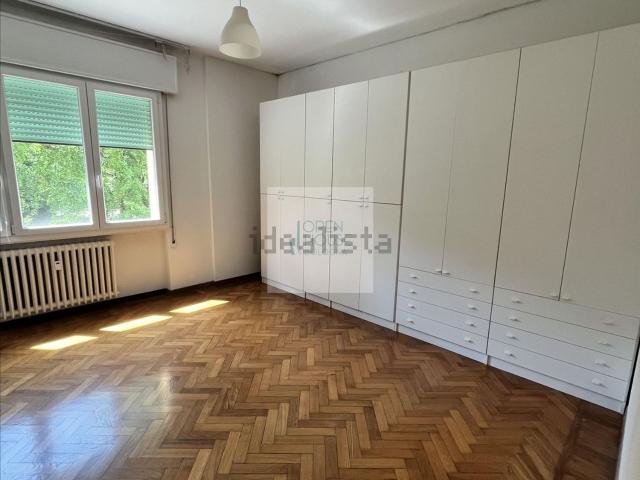 Appartamento in affitto di 118 m² in Via San Felice, 24