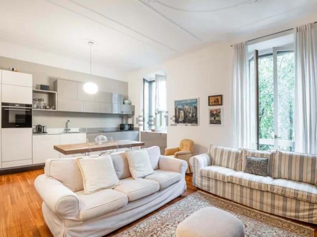 Appartamento in affitto di 119 m² in Via Crema, 1