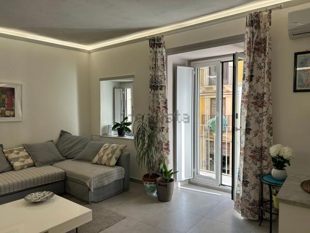 Appartamento in affitto di 119 m² in Via Antonino di Sangiuliano, 114