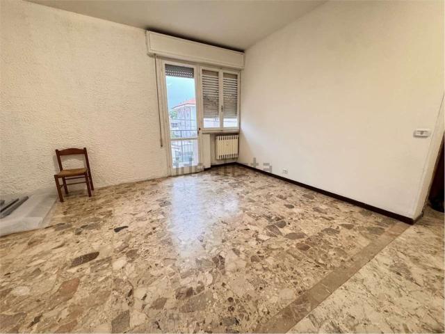 Appartamento in affitto di 119 m² in Via dell&apos Olmo