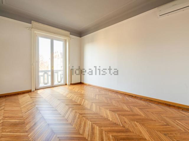 Appartamento in affitto di 119 m² in Via Michelangelo Buonarroti