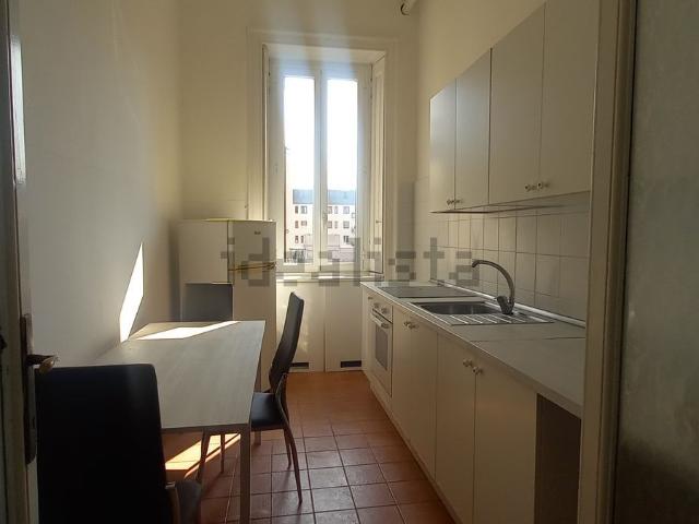 Appartamento in affitto di 119 m² in Via Spartaco, 8