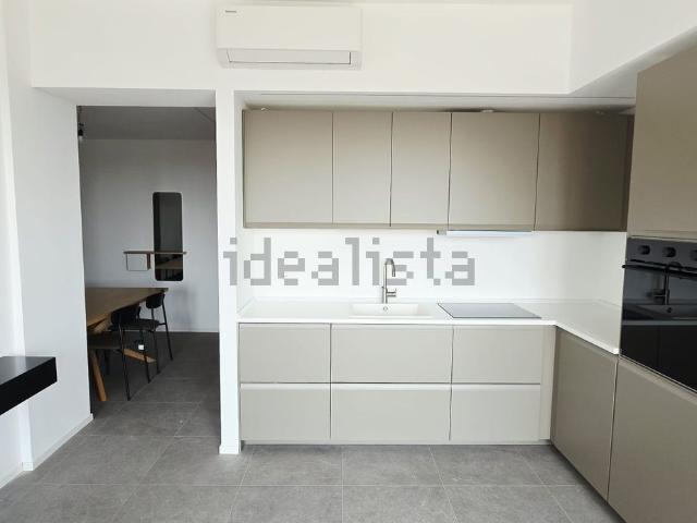 Appartamento in affitto di 119 m² in Via Privata Mauro Rota, 8