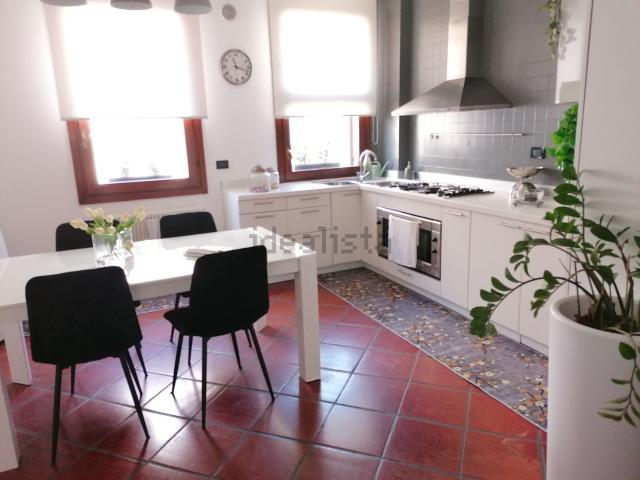 Appartamento in affitto di 120 m²