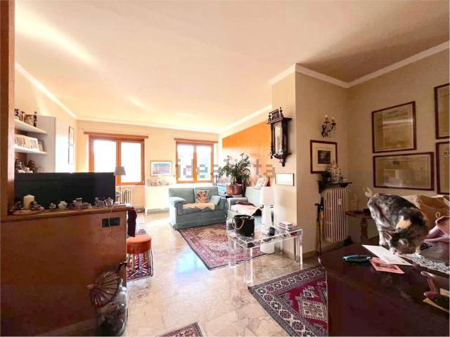 Appartamento in affitto di 120 m²