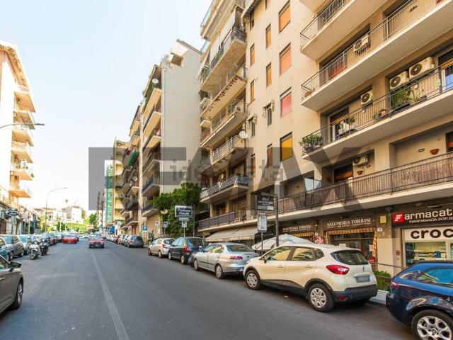 Appartamento in affitto di 120 m² in Via Caronda, 446