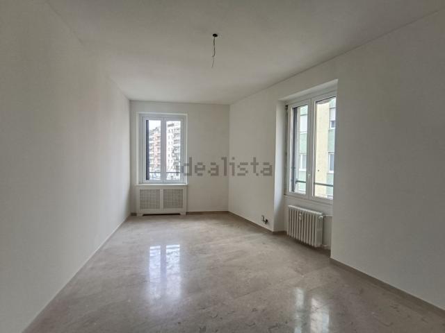 Appartamento in affitto di 120 m² in Via Carlo Pisacane, 44