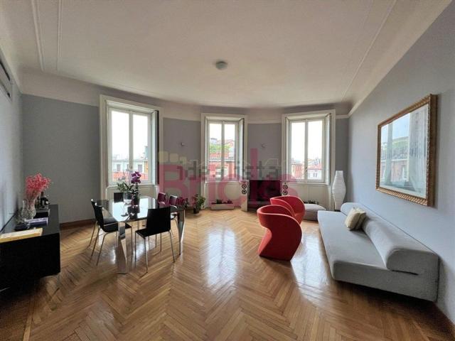 Appartamento in affitto di 120 m² in Via Celestino IV, 11