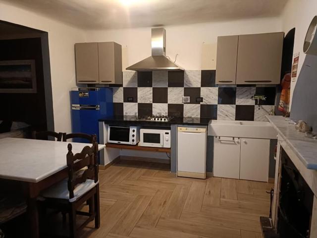 Appartamento in affitto di 120 m² in Via Cento Tetti
