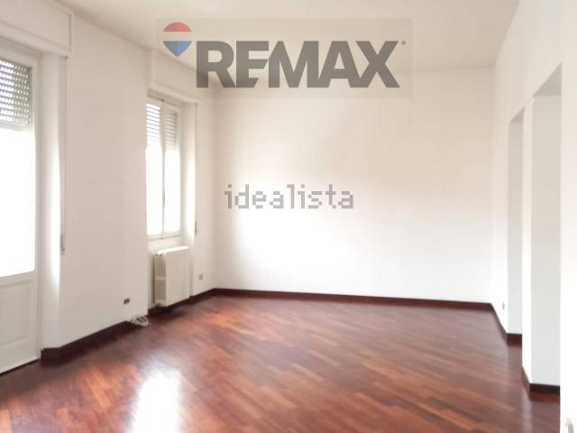 Appartamento in affitto di 120 m² in Via Crespi, 6