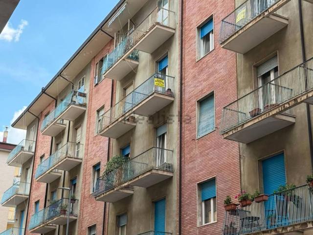 Appartamento in affitto di 120 m² in Via Antonio Gramsci