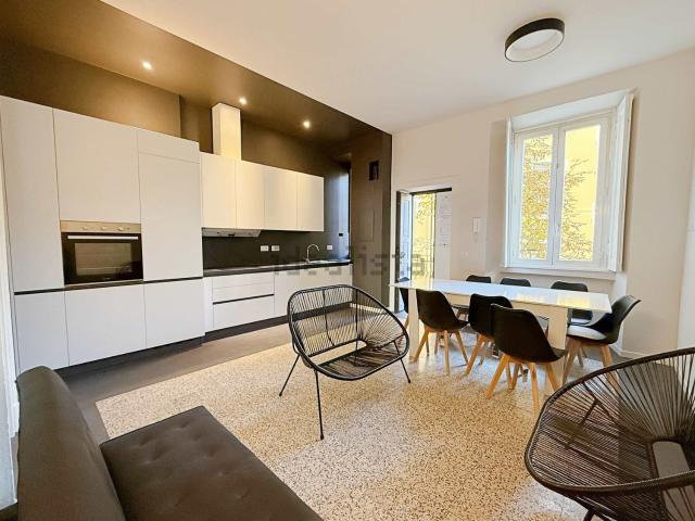 Appartamento in affitto di 120 m² in Via Antonio Stoppani, 40