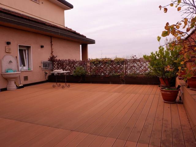 Appartamento in affitto di 120 m² in Via Andrea Maria Ampère, 126