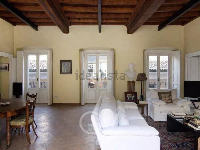 Appartamento in affitto di 120 m² in Via Bigli