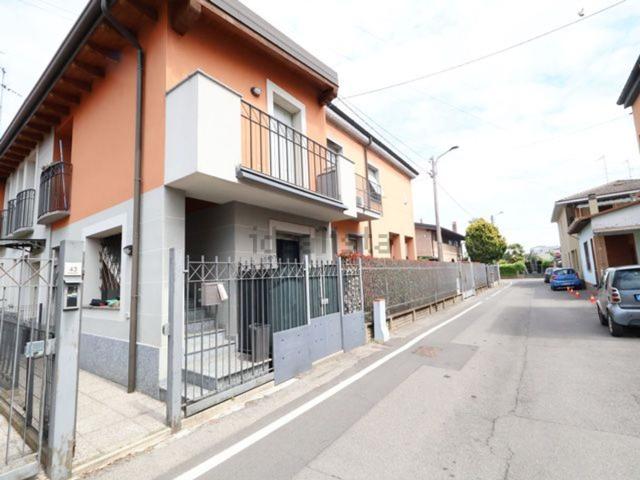 Appartamento in affitto di 120 m² in Via Brianza